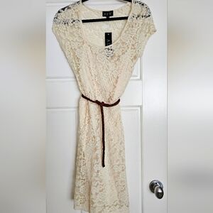 AUW Creme Lace dress with braided pleather belt Petite XL